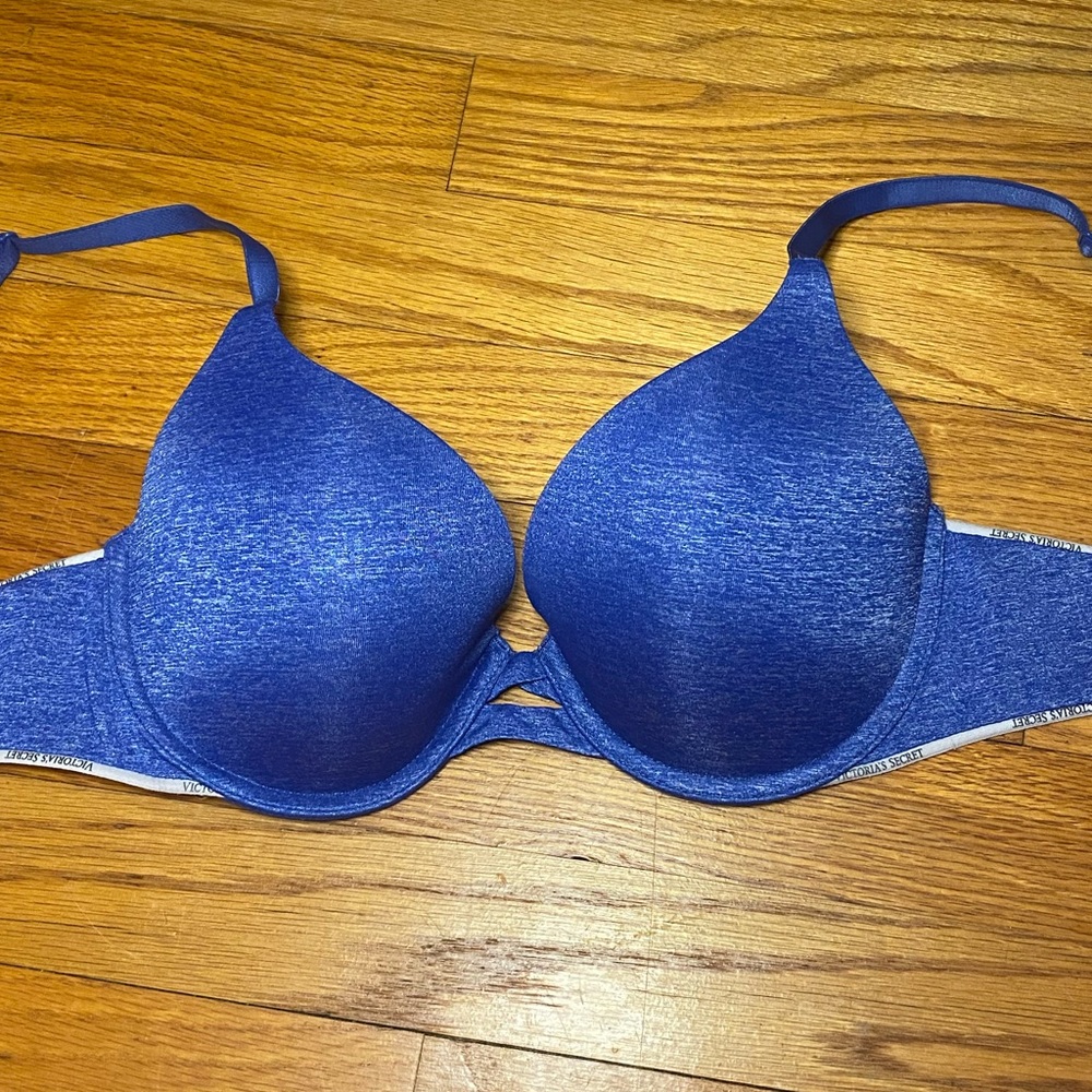 ⭐️BOGO⭐️ Victoria’s Secret Perfect Shape blue bra 34C